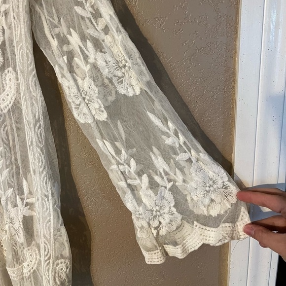 lace cover-up honey punch Brand - Picture 4 of 8